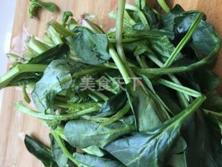红油菠菜的厨房做法(图文)