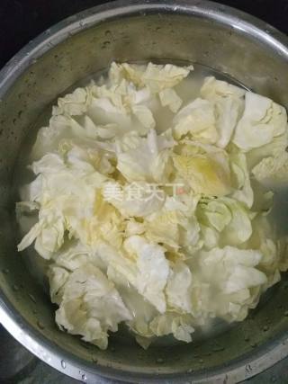 蔬菜加工:炝拌包菜的图解做法