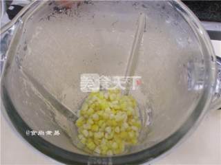 图解:手工自制一份甜玉米奶昔