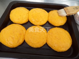 南瓜面包的(图示)手工制作