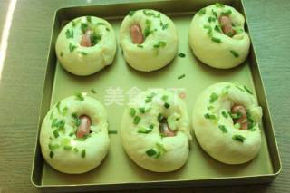 葱花Q肠面包的(图示)手工制作