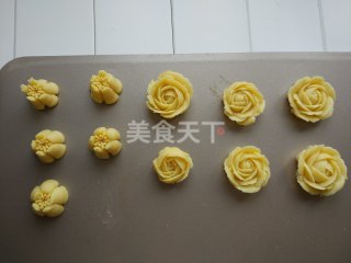 玫瑰曲奇的烘焙自制做法(图示)