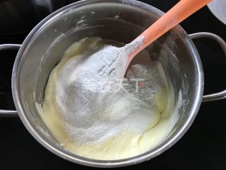 (图文)大理石纹焦糖乳酪磅蛋糕的烘焙做法