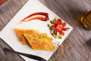 五彩鲜蔬虾饼的厨房手工做法(图解)