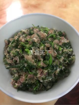 猪肉荠菜饺子的手工做法(图文)