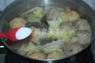白菜牛肝菌丸子汤的手工做法(图文教材)