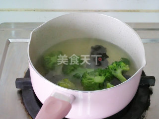鳕鱼挤挤面的厨房手工做法(图解)