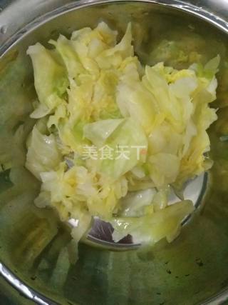 蔬菜加工:炝拌包菜的图解做法
