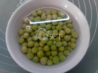图文:豌豆鸡米饭(主食)的自制做法