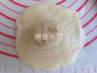 图:植物油版老婆饼的手工自制