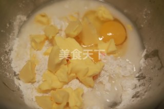 麻薯面包的(图示)手工制作