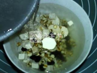 怎样自制一份补肾祛湿黑豆浆?