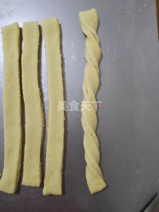 图解:椰蓉面包棒的手工自制法