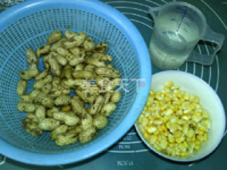 图文:鲜花生玉米浆的手工自制法