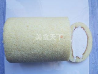 卡通海豹奶油蛋糕卷的厨房烘焙做法