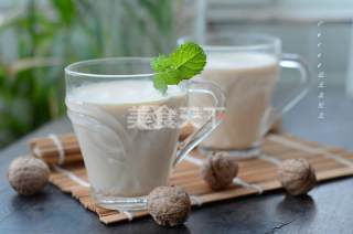 牛奶核桃露(果汁饮品)的手工自制